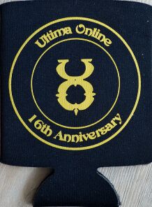 uo16th-koozie